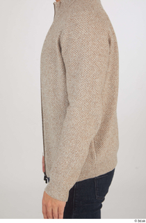 Yoshinaga Kuri arm brown sweater casual sleeve upper body 0003.jpg